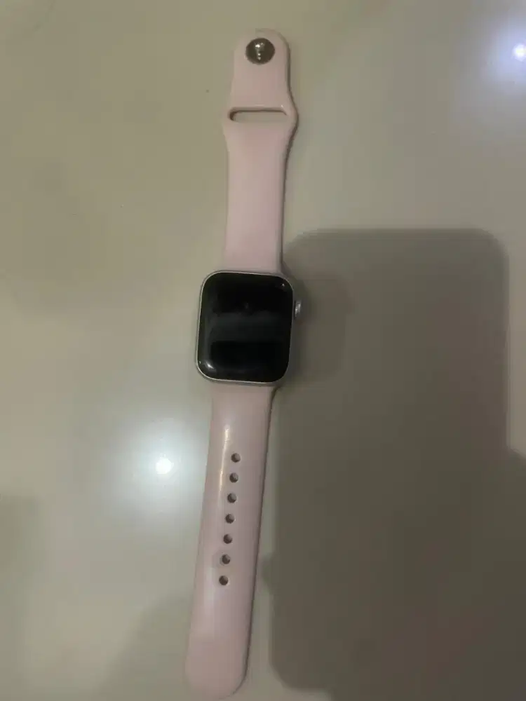 dijual iwacth seri SE gen 2, tangan pertama
