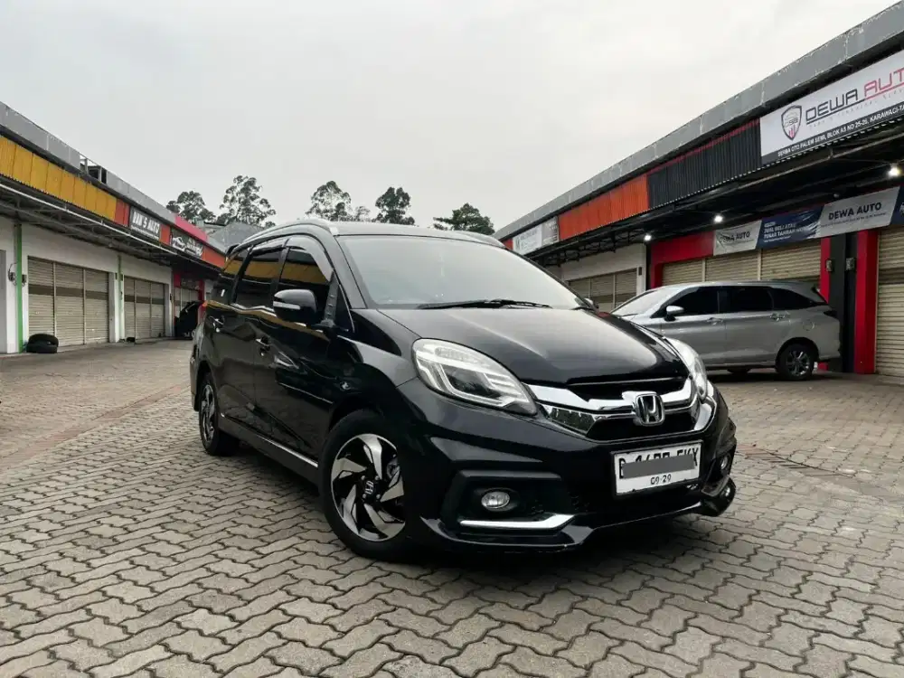 HONDA MOBILIO RS CVT 2014 BLACK EDITION !!