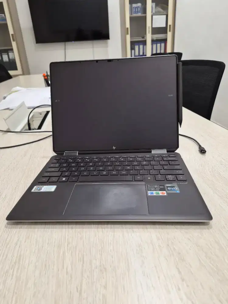 HP SPECTRE X30 EF0063TU Core i5 1235U RAM 16GB SSD 1TB WIN 11