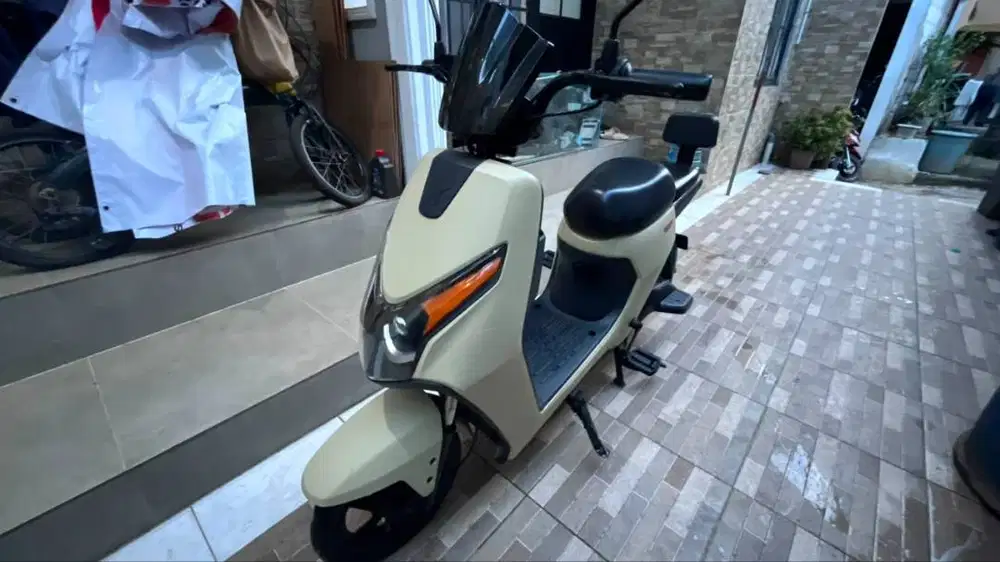 Sepeda Listrik Uwinfly