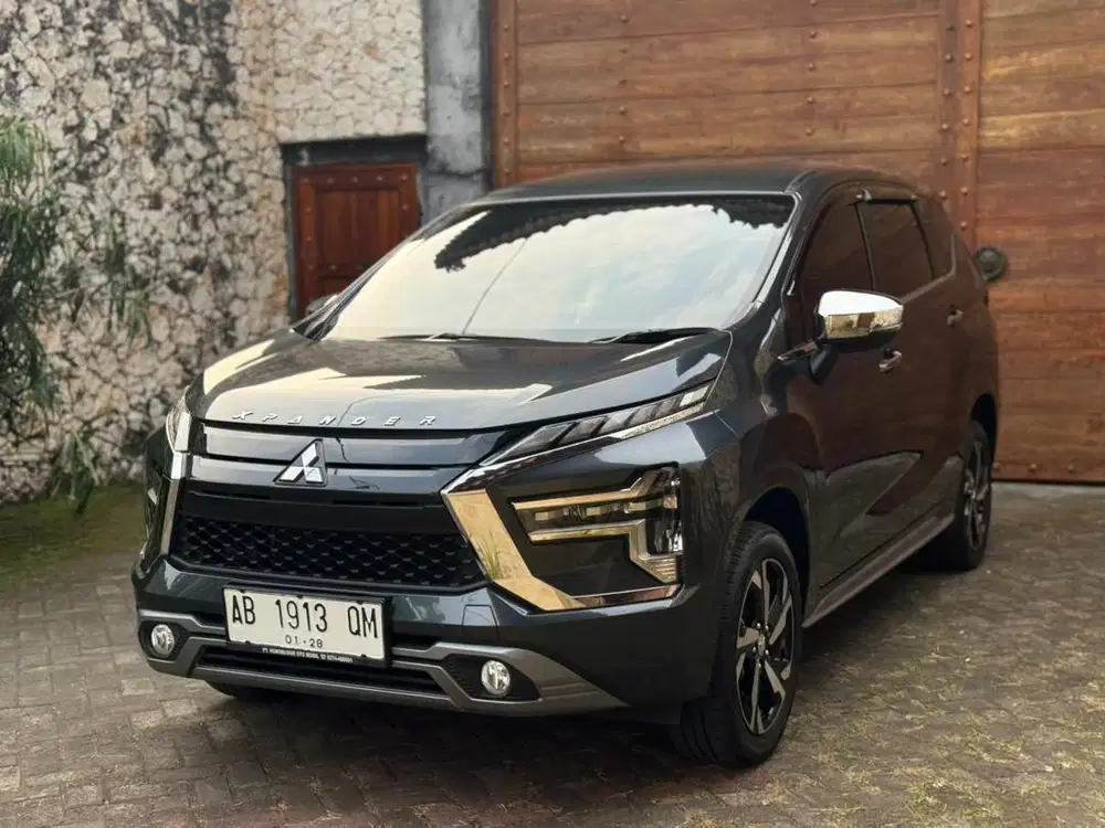 Xpander Ultimate 2023 Km 9ribu perak Asli AB Tgn 1 Low Km