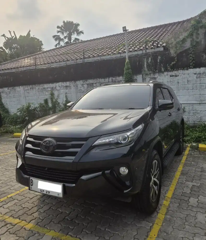 Fortuner VRZ 2.4 AT (Cash)