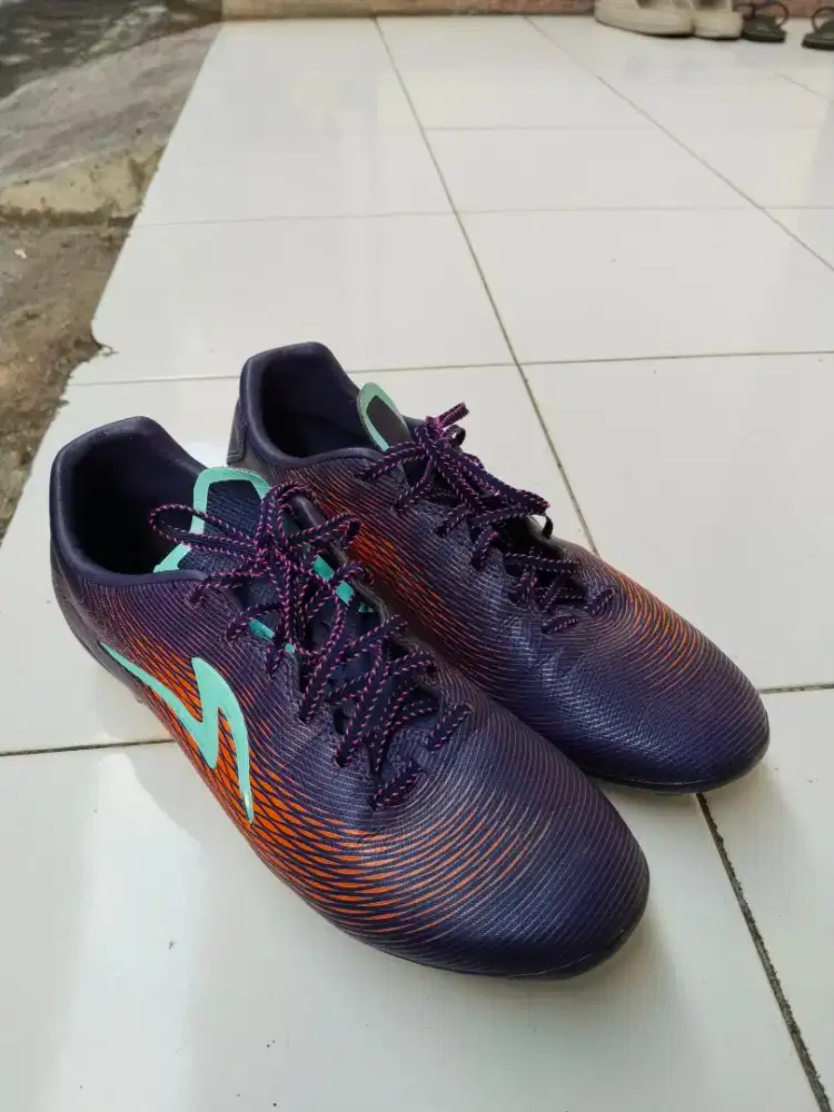Sepatu bola specs lightspeed ultra fg meta crush ukuran 41