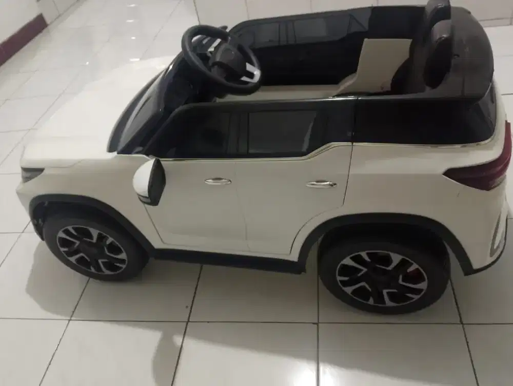 Jual mobil aki mainan anak Fortuner