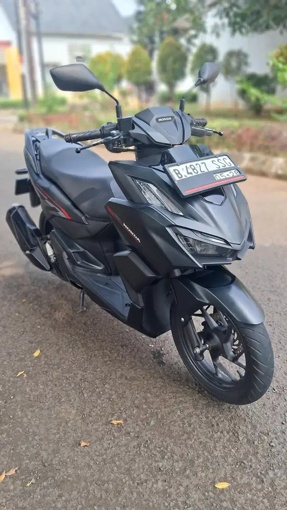 (A) Honda Allnew Vario 160 CBS 2023 KM LOW