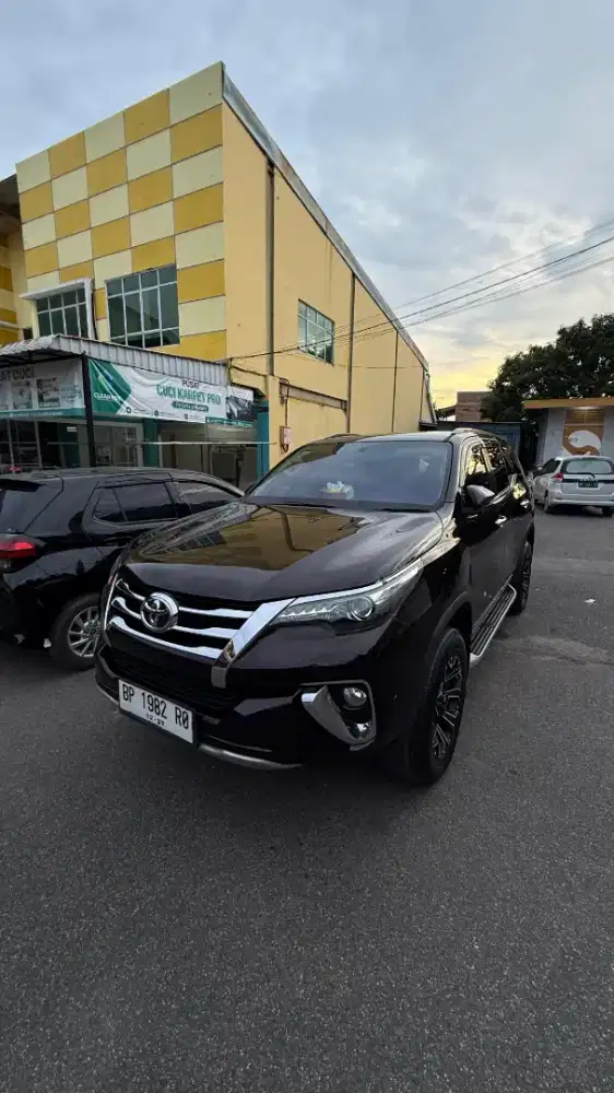Dijual Mobil Fortuner VRZ diesel tahun 2081