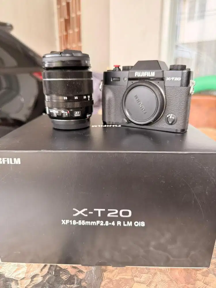 Dijual Kamera XT20 lensa Kit 18-55mm