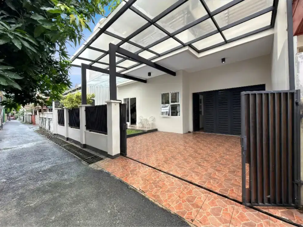 RUMAH TERNYAMAN DI TEBET TIMUR ! DEKAT KRL STASIUN CAWANG !