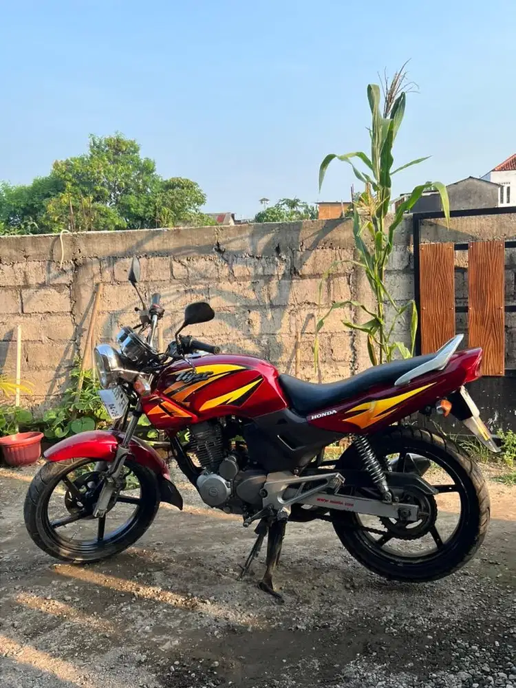 Honda Tiger 2000 Tahun 2003 Mulus Banget Terawat Nominus