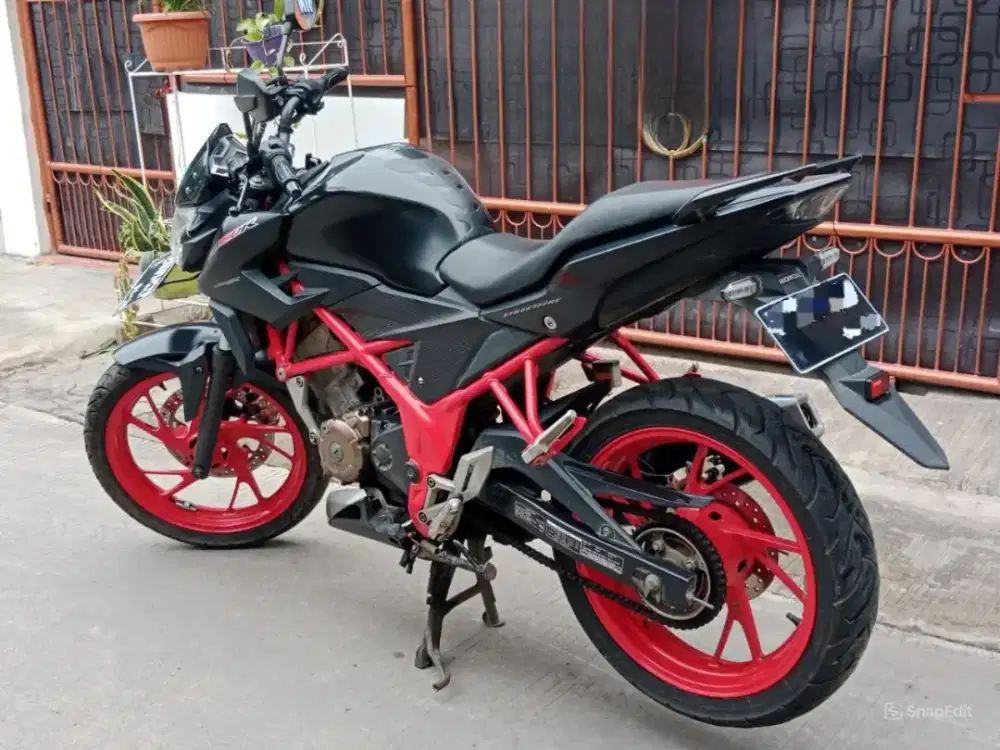 JUAL MOTOR CB150R TH 2016