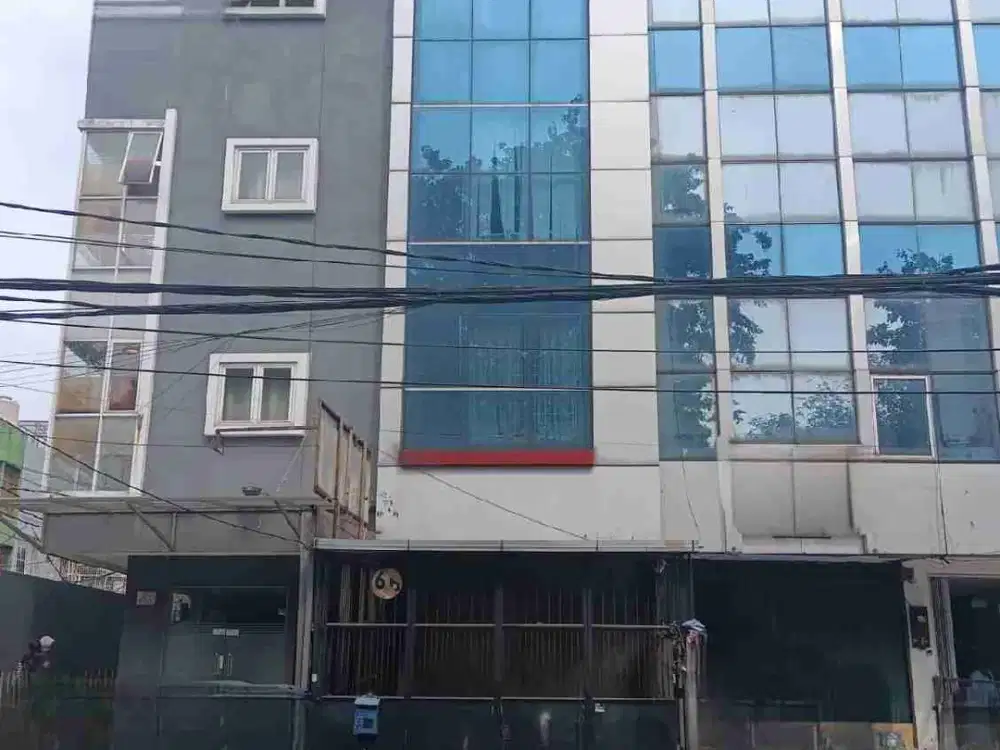 Ruko Lokasi Strategis di Pinggir Jalan Raya di Cideng, Jakarta Pusat