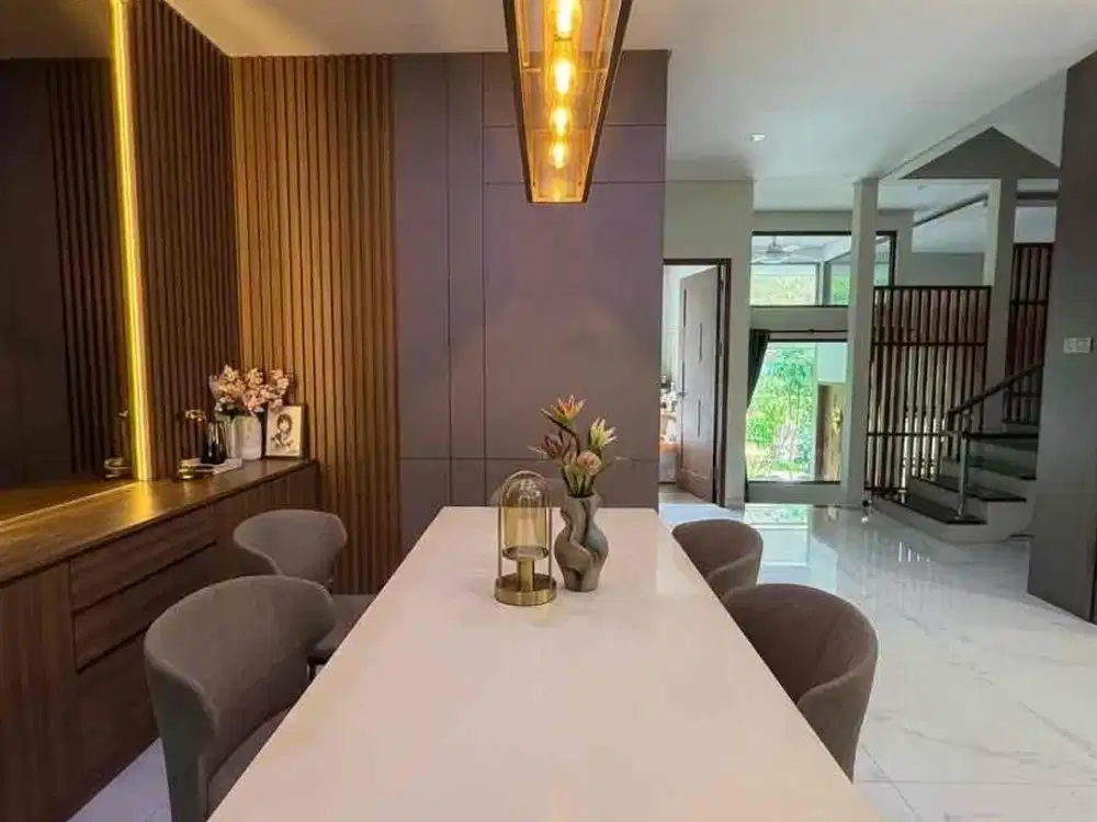 Jual Rumah Manyar PIK 9x17 3,5 Lantai Full Furnished