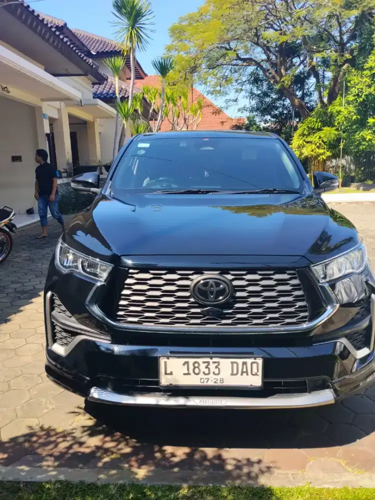 Toyota Innova Zenix Q Hybrid TSS Modelista KM 32Rb Record