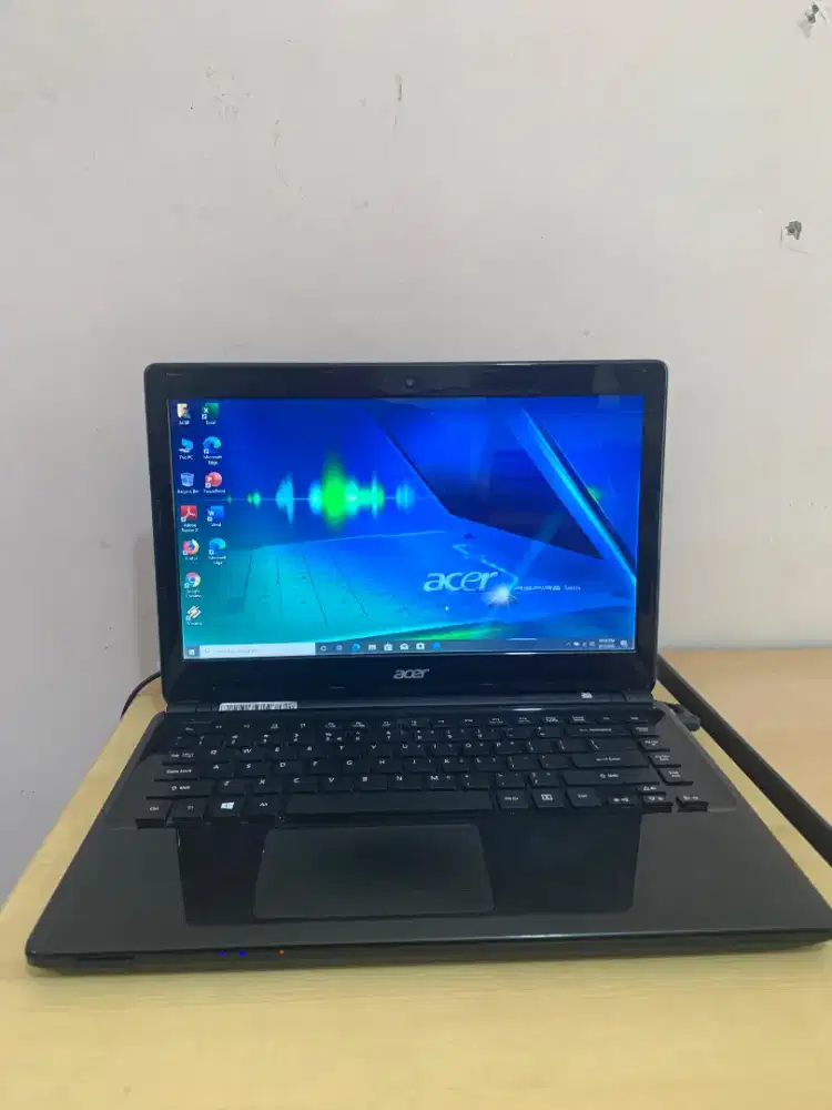 ACER - AMD E1 - VGA RADEON - RAM 8 - HDD 500GB