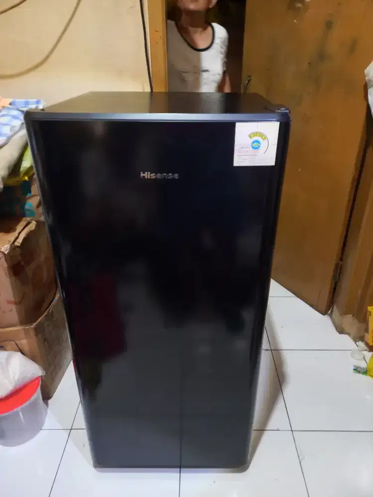 Kulkas Hisense 198L RR198D4lBN MULUS LENGKAP