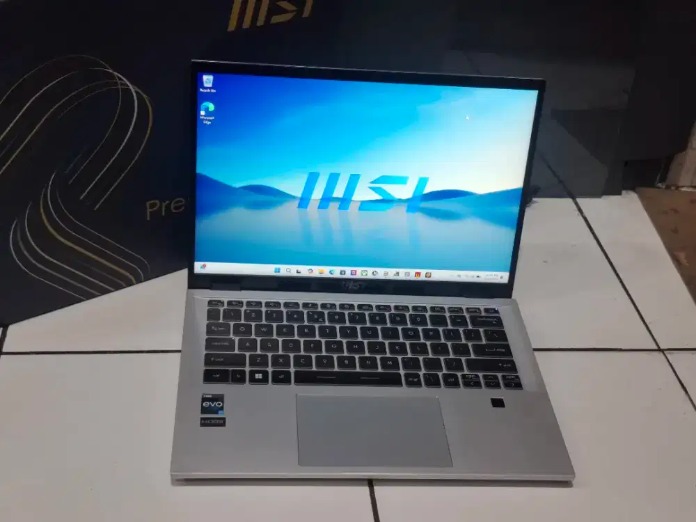 Laptop MSI Prestige 14Evo B13M Intel Core i7-13700H/Ram 16GB/SSD 1TB