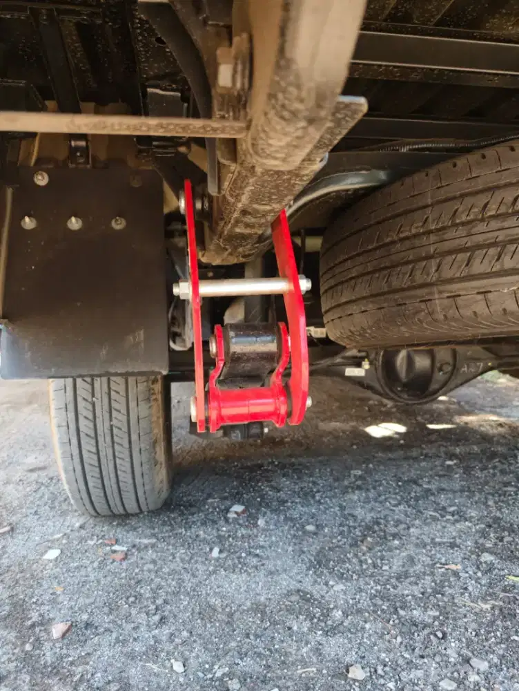 Anting per hilux