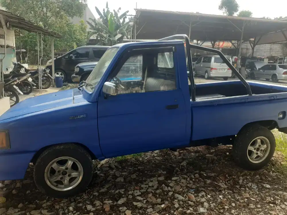 Kijang Super Tahun 93