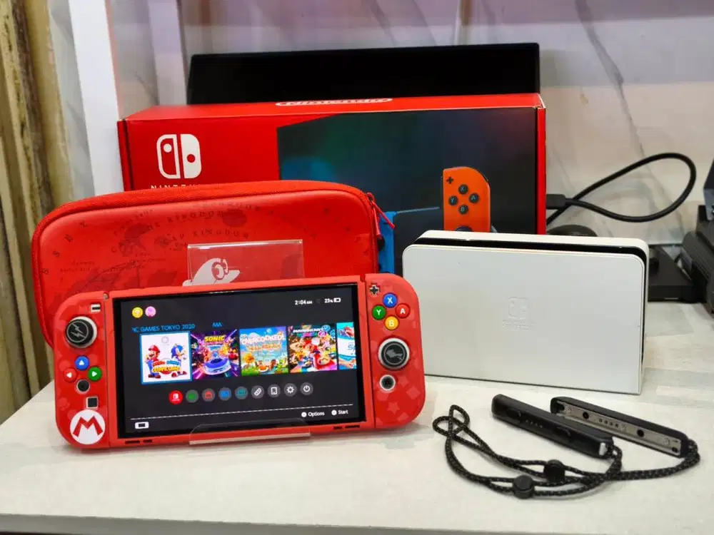 Nintendo Switch OLED White 512GB + Accessories