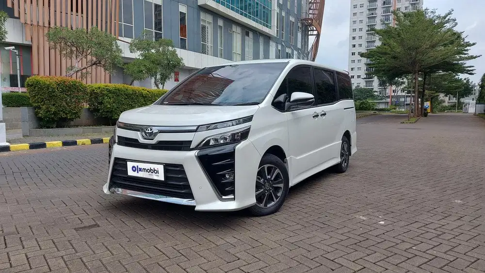 [BUNGA 0%] Toyota Voxy 2021 POD