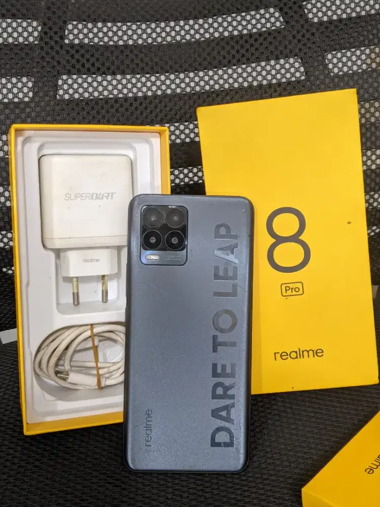 Realme 8 Pro Ram 8+8/128GB Snapd720G Amoled bawaan bisa tt
