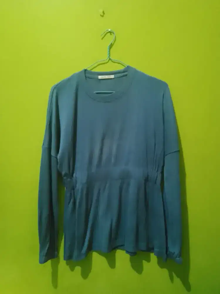 Baju bekas masih layak pakai