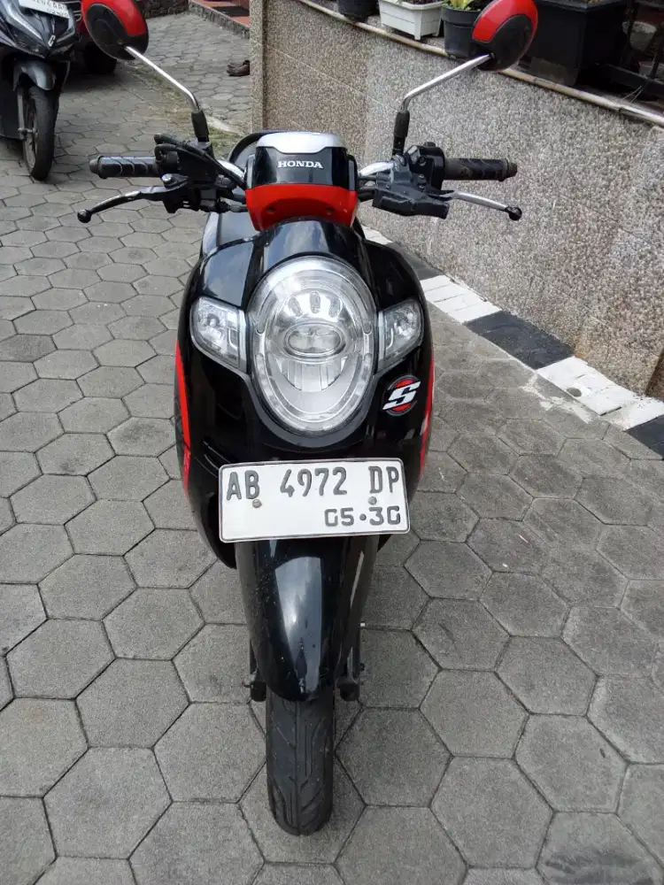 Dijual Scoopy 2020