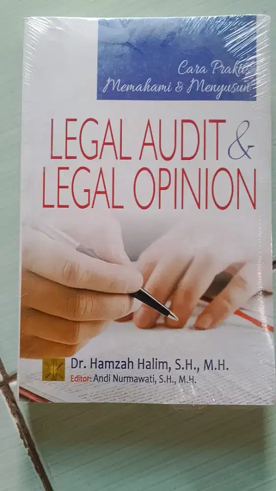 Di jual buku Legal audit & legal opinion