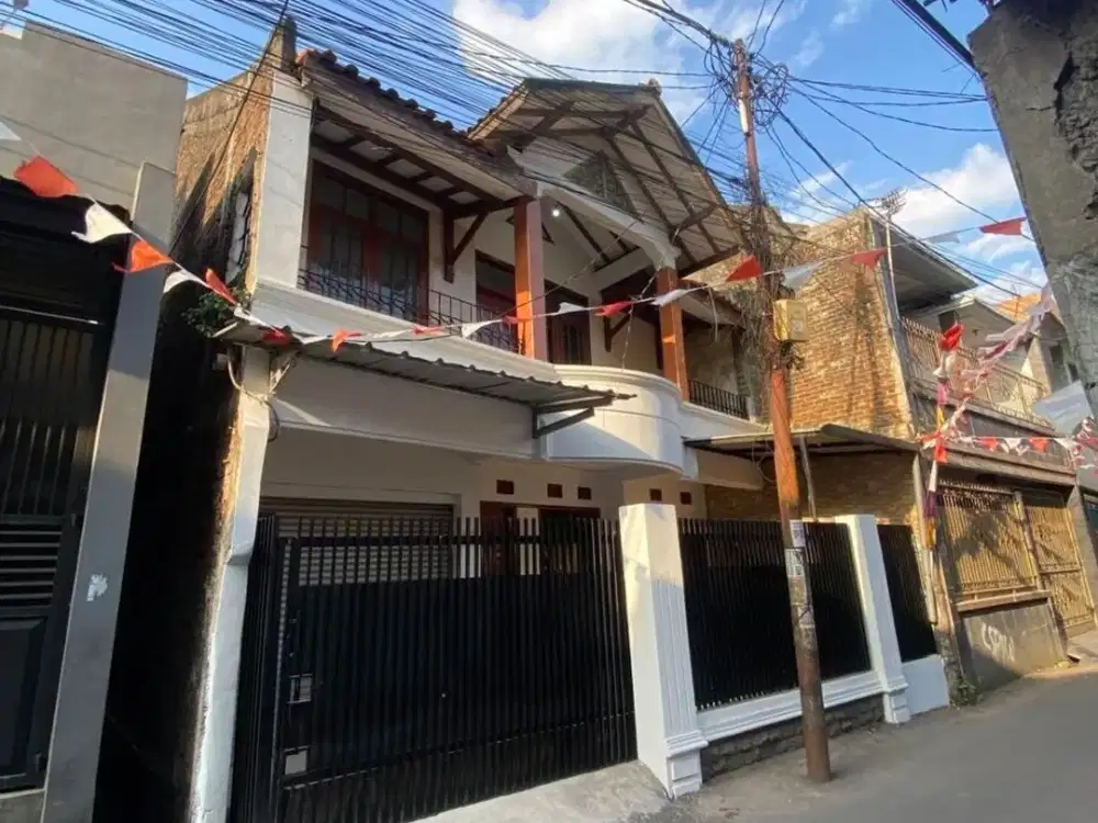 Rumah 2 Lantai Siap Huni di Antapani 4 Kamar Tidur, SHM, Harga Rp780 Juta Nego