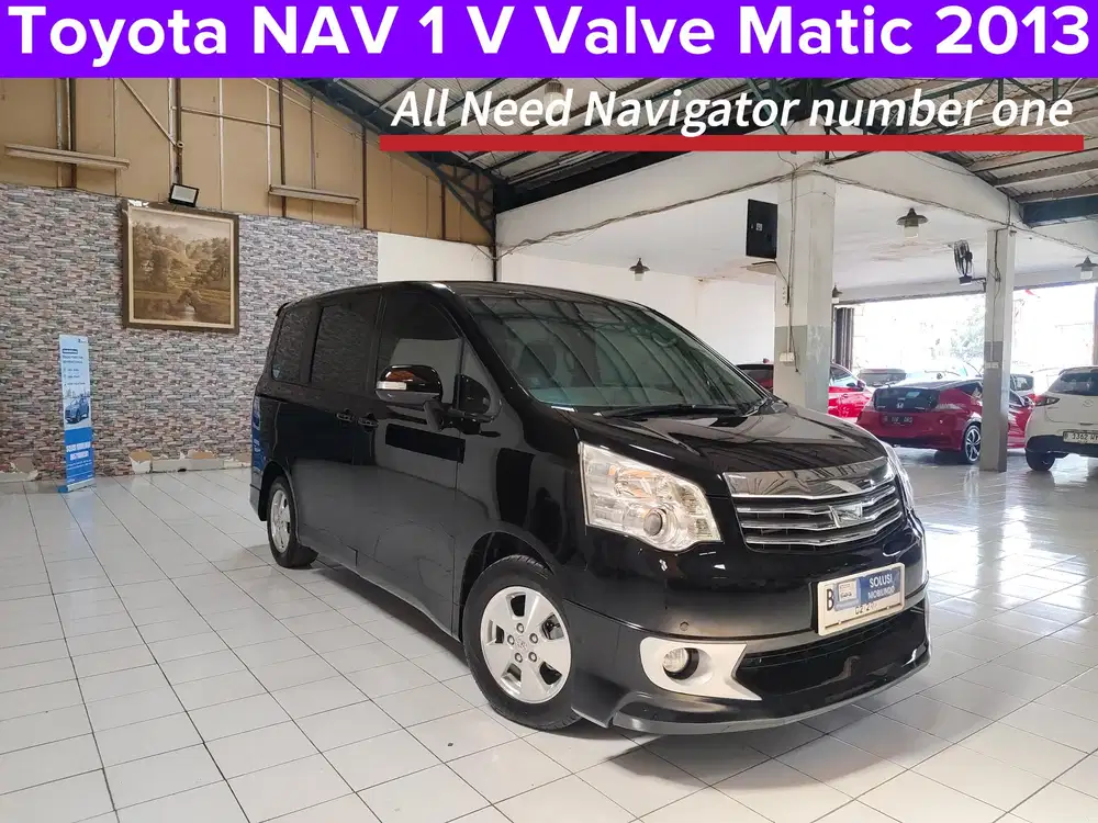 Toyota NAV 1 V 2.0 Bensin AT 2013 Hitam