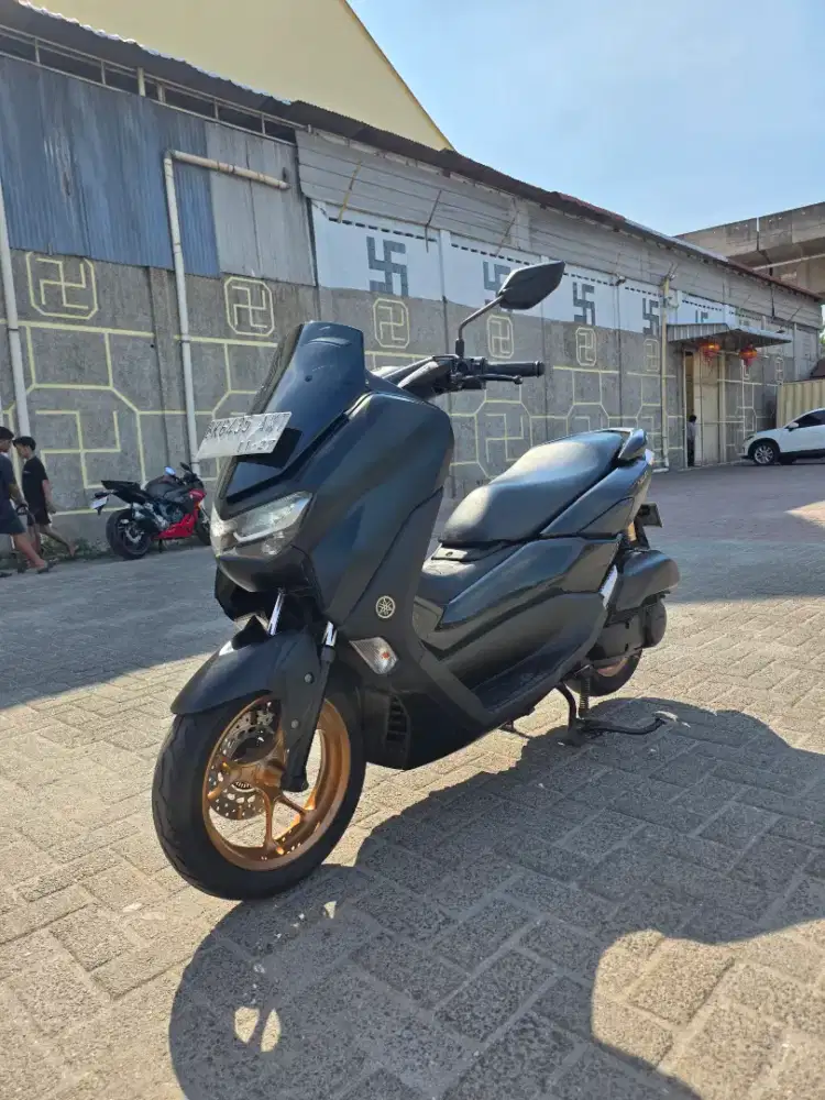 Yamaha Nmax Connected Hitam 2022