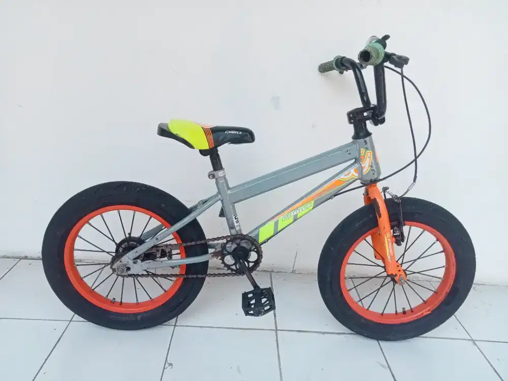 Sepeda BMX anak Rubbick 16 ban jumbo masih bagus