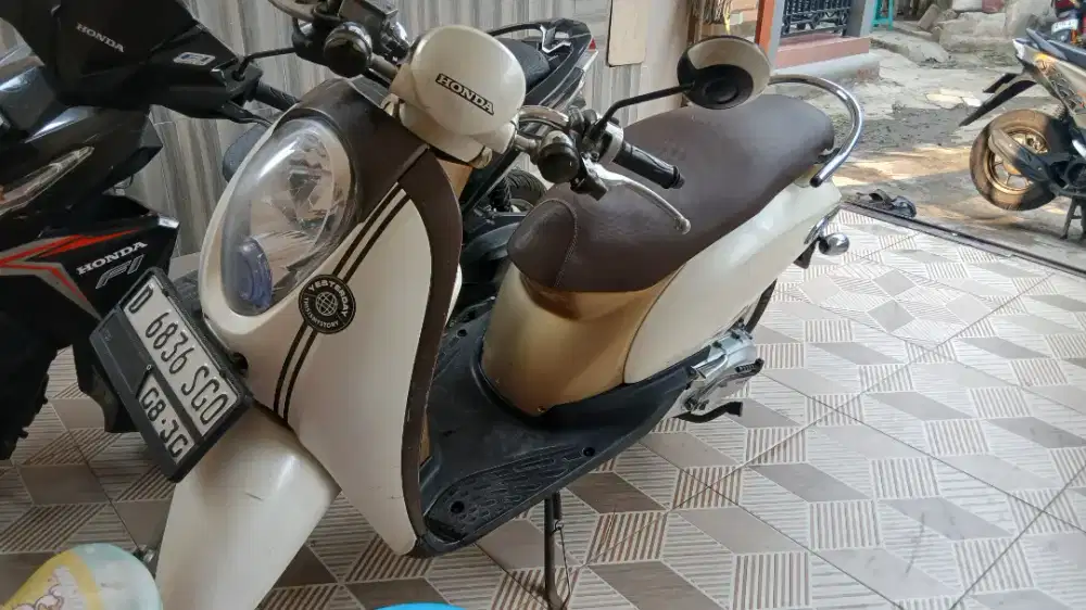 Honda Scoopy 2010