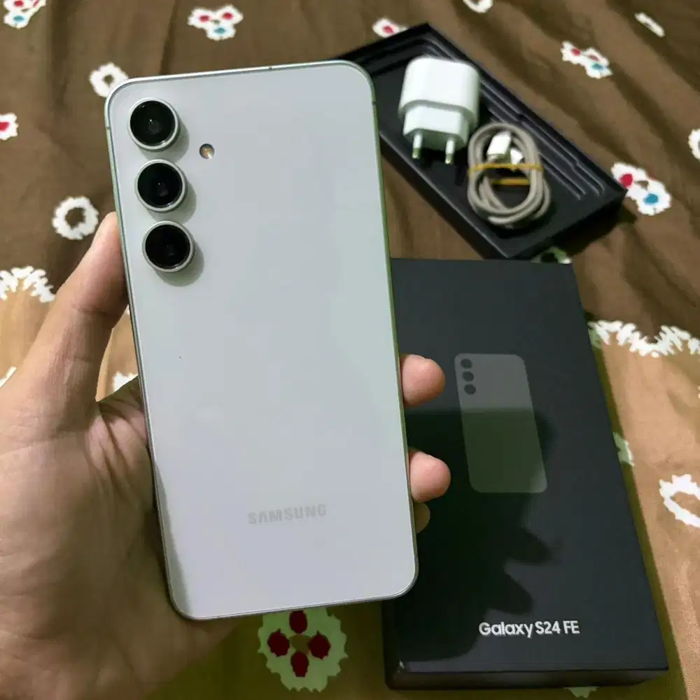 Samsjng s24 FE 8/256gb