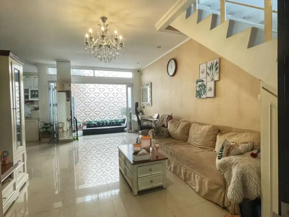Rumah Minimalis Modern 2 Lantai di Rawamangun Jakarta Timur