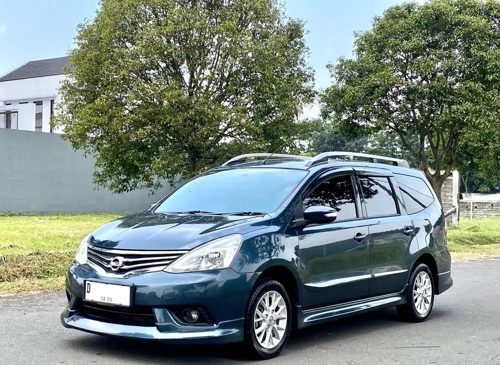 Nissan Grand livina XV HWS AT 2013 | MATIC | DP 7,5 JT AN