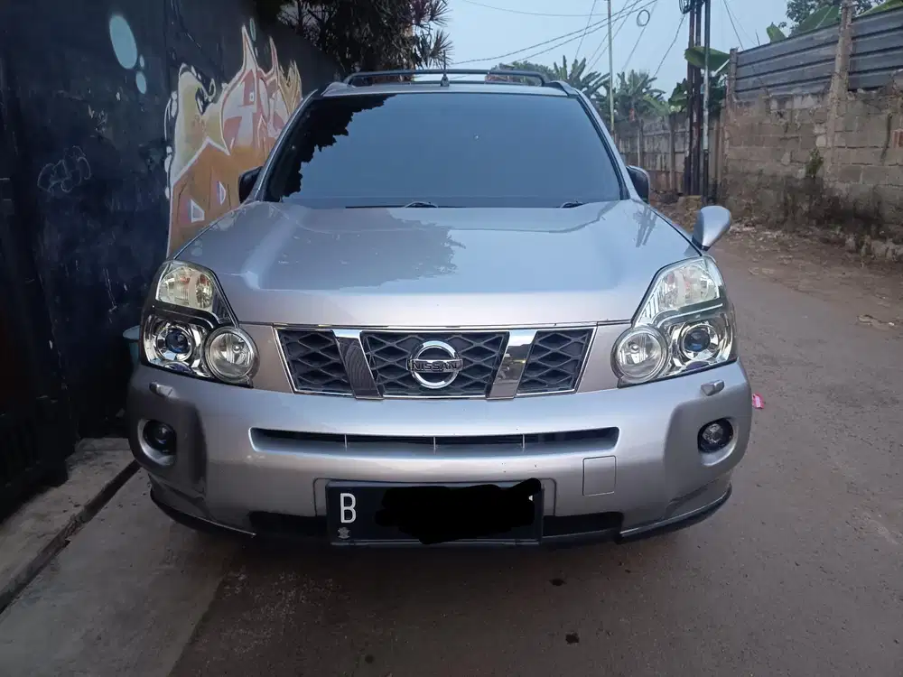 Nissan X-Trail 2010 Bensin