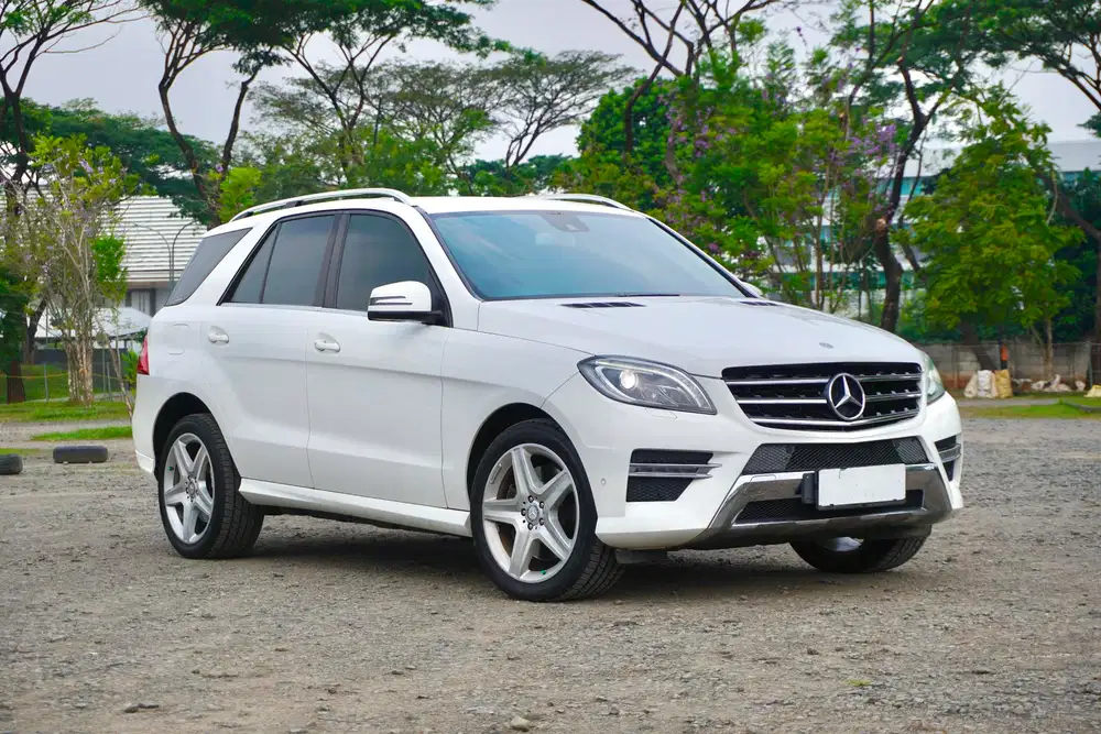 Mercedes-Benz ML400
AMG W166 2015