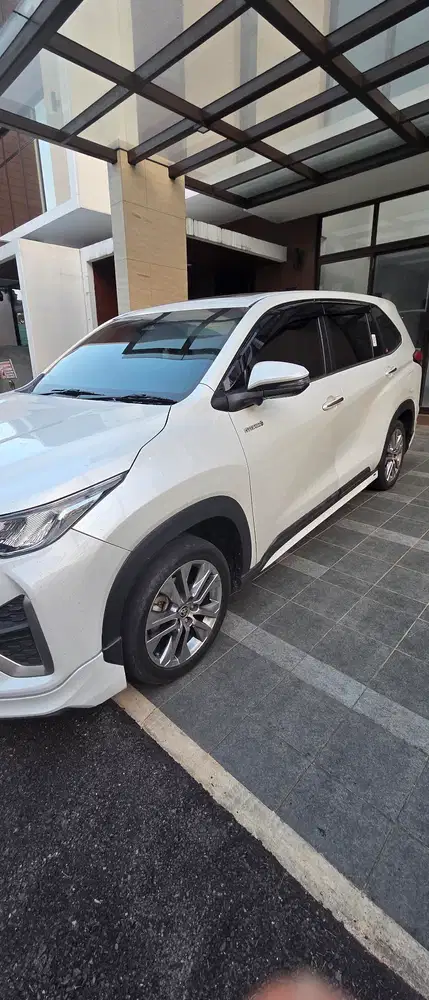 Toyota Kijang Innova 2023 Bensin