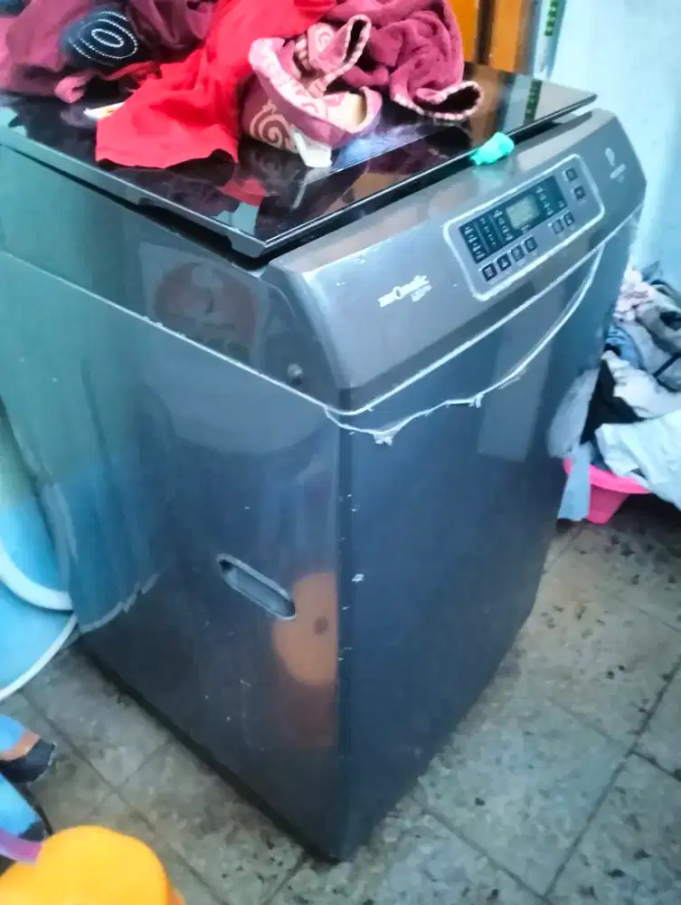 Mesin cuci Polytron 1 tabung 10 kg