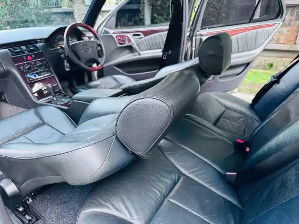 Mercedes Benz Mercy E320 Simpanan dan Rawatan