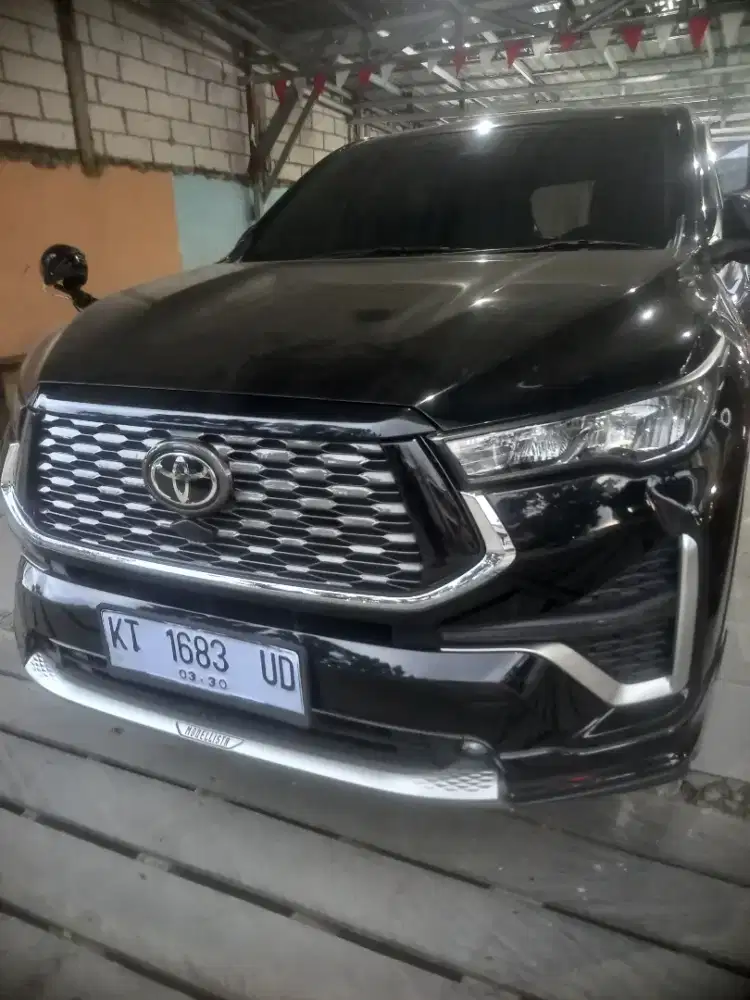 Toyota Zenix Hybred Q 2.0 Cc
