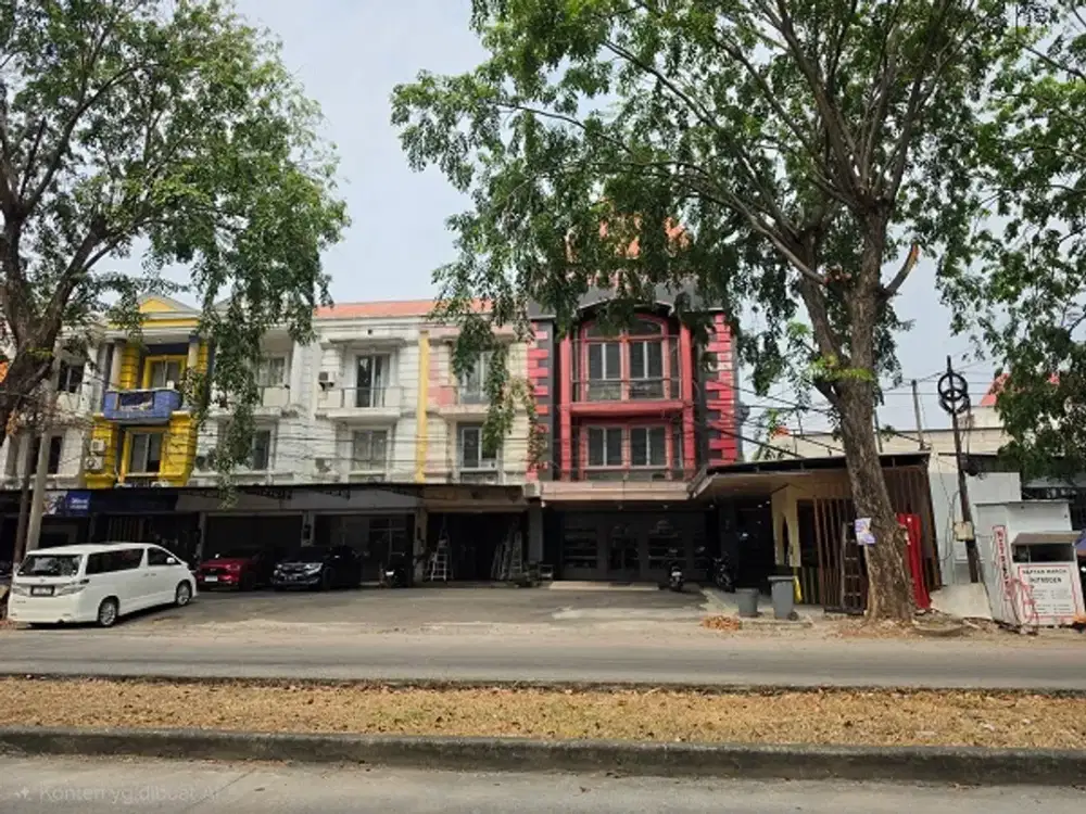 Dijual Ruko 3 Lantai, Lebar 8, di Jalan Raya Harapan Indah, Kota Bekasi