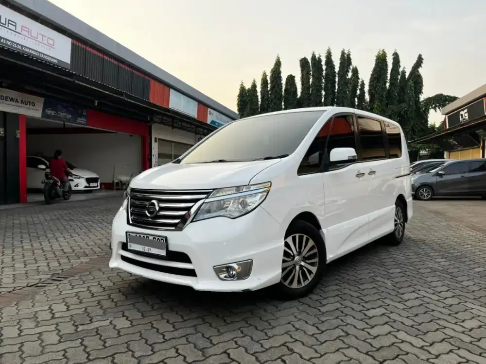 NISSAN SERENA HWS AT 2017 XTRONIC CVT WHITE EDITION RARE