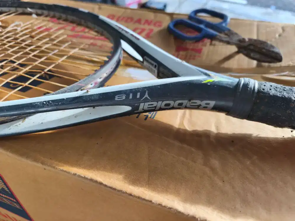 Jual raket tenis