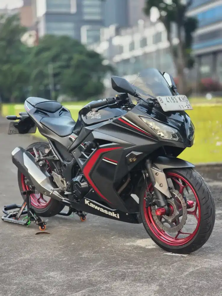 Kawasaki Ninja 250 FI ABS LTD Mulus