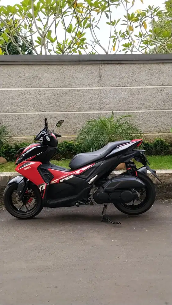 JUAL YAMAHA AEROX ALPHA 2025 KM LOW! 7RB