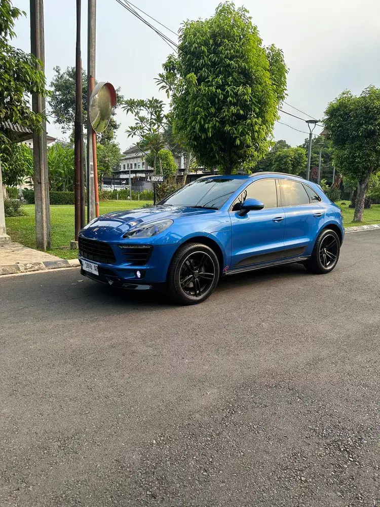 Porsche Macan 2.0 Turbo Facelift Pembuatan 2016, Pakai 2018
