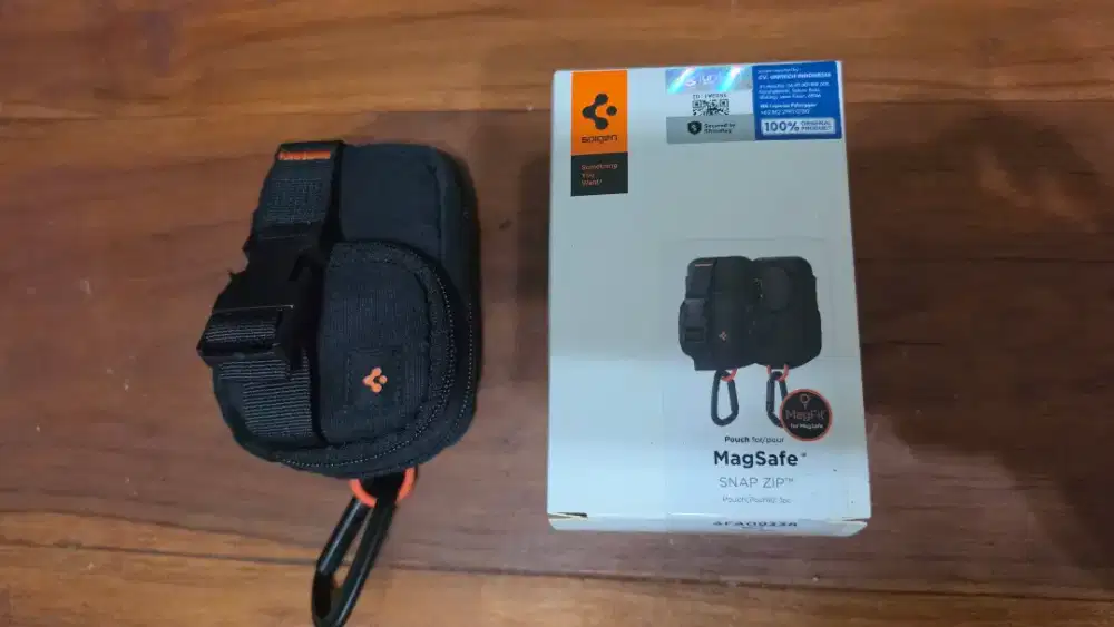 Spigen pouch snap zip magsafe