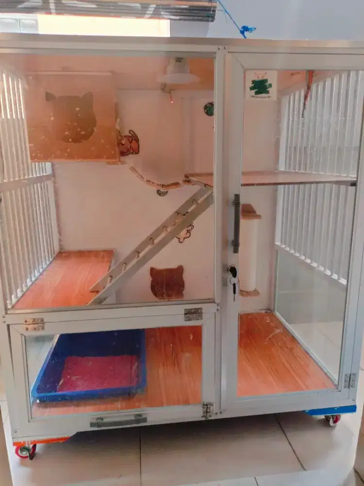 Kandang aluminium kucing